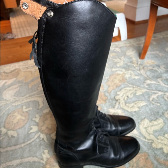 Ariat Shoes - Ariat Black Leather Ankle Boots